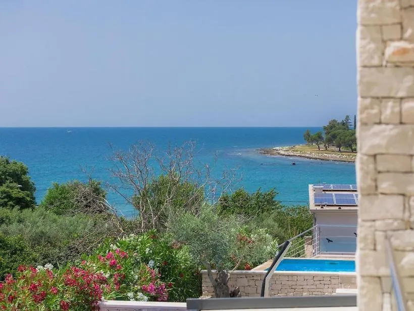 Villa Bobos Place With Jacuzzi 46E Umag Kroatien