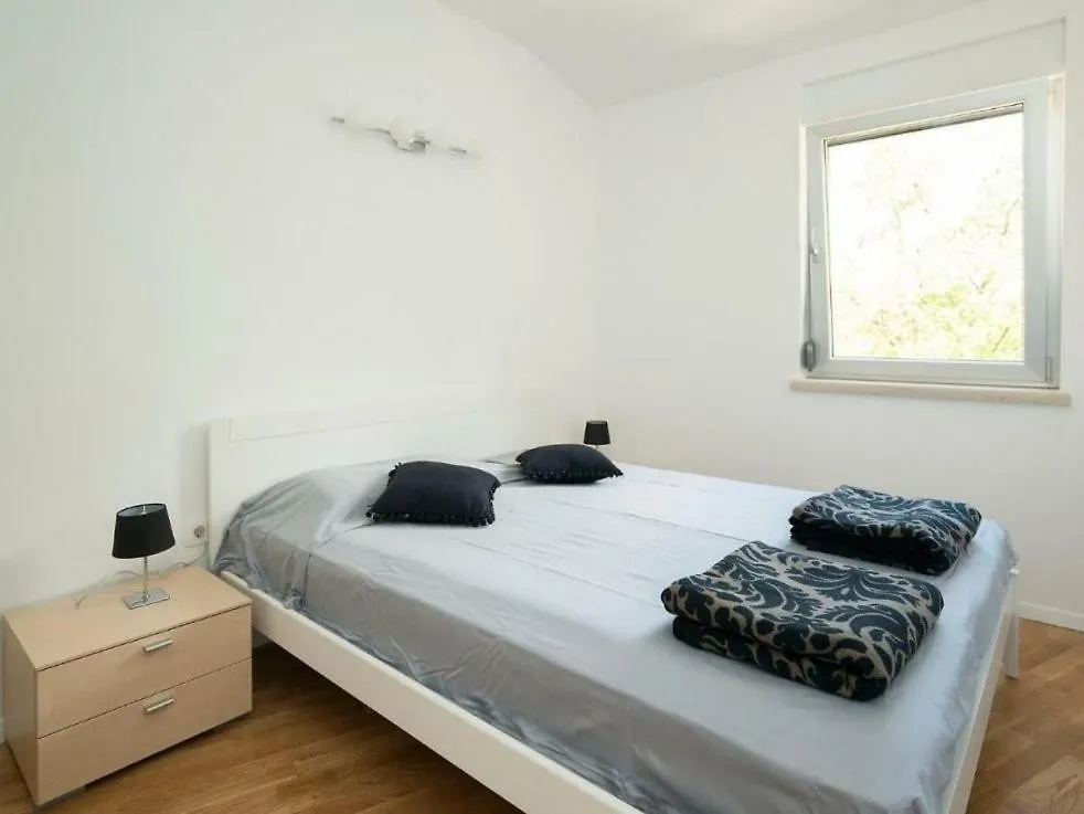 Villa Bobos Place With Jacuzzi 46E Umag