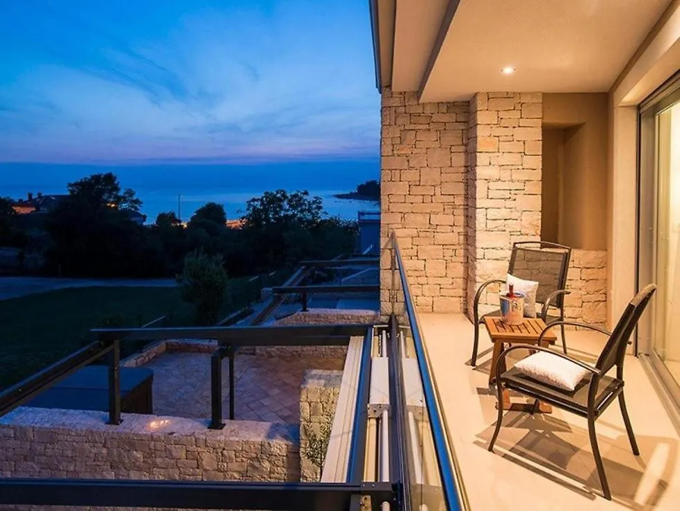 Villa Bobos Place With Jacuzzi 46E Umag