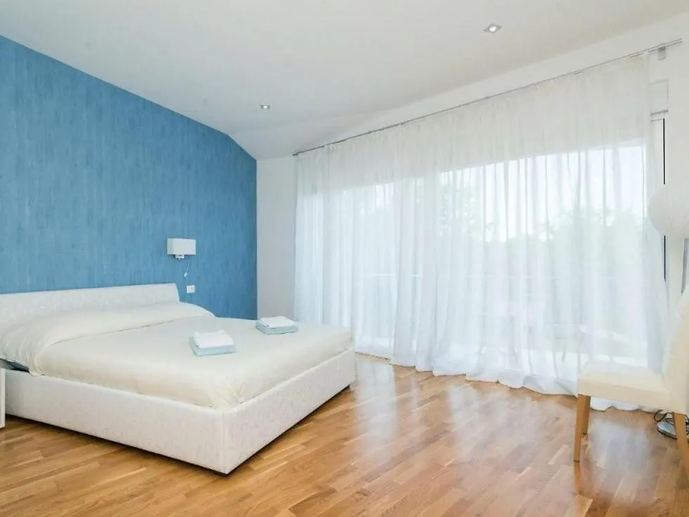 Villa Bobos Place With Jacuzzi 46E Umag