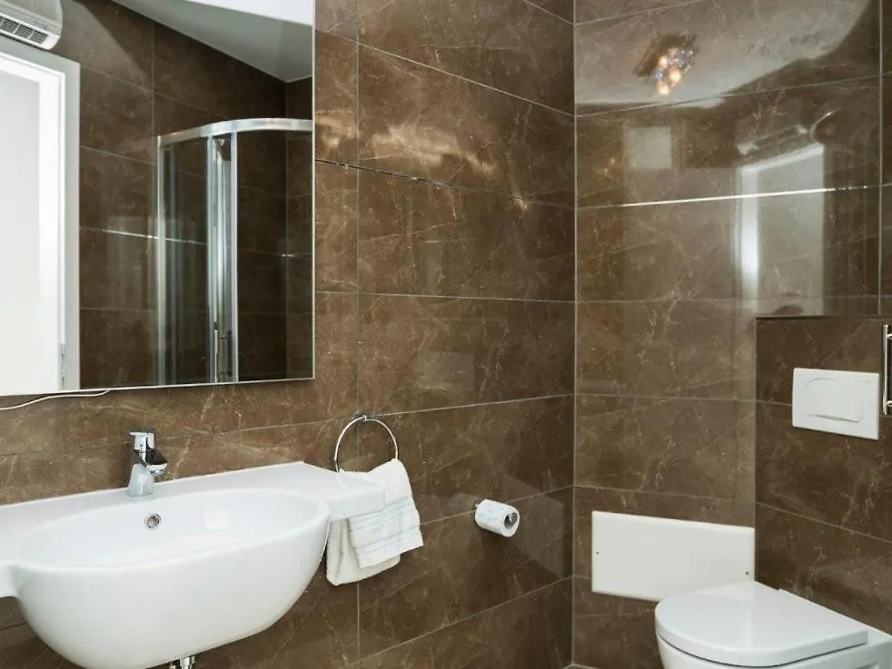 Villa Bobos Place With Jacuzzi 46E Umag Kroatien